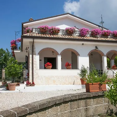 La Vigna Della Corte Villa